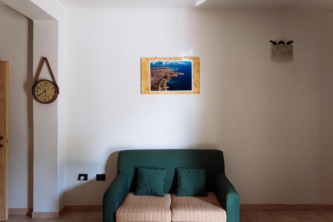Casa Vacanze Maestrale - By Faendho Porto Torres Εξωτερικό φωτογραφία