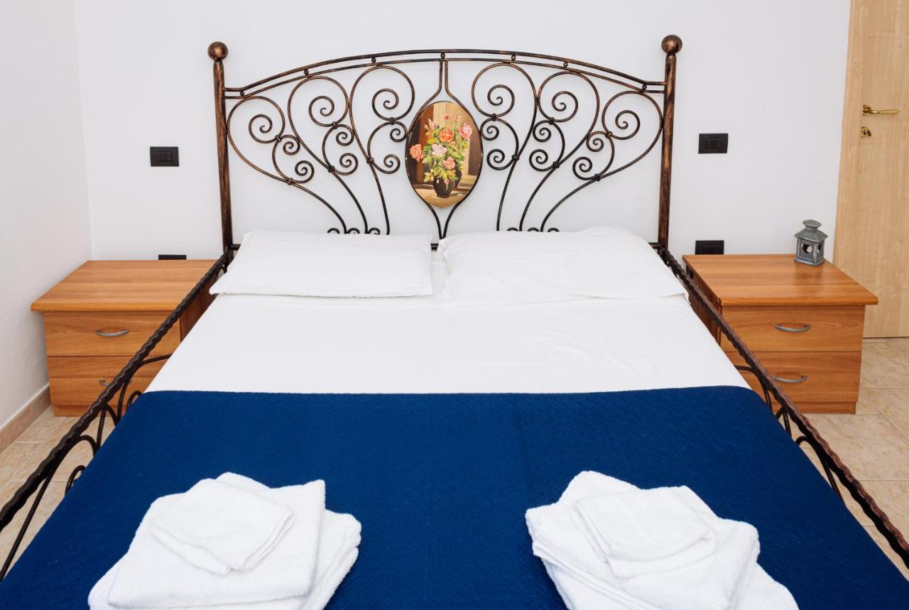 Casa Vacanze Maestrale - By Faendho Porto Torres Εξωτερικό φωτογραφία