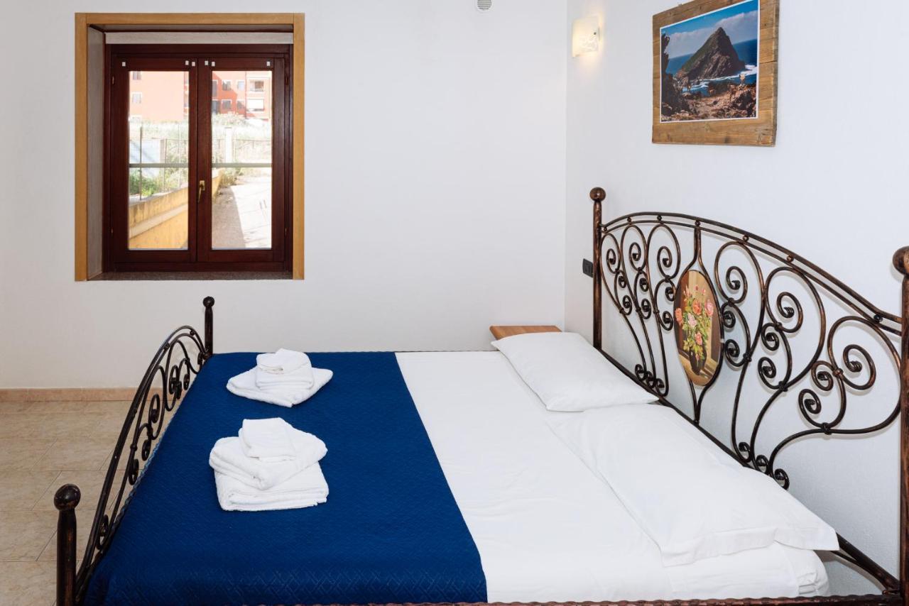 Casa Vacanze Maestrale - By Faendho Porto Torres Εξωτερικό φωτογραφία